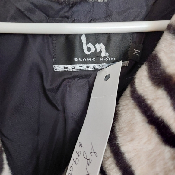 Coat - Picture 2 of 2